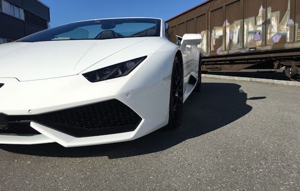 Lamborghini Huracan mieten in Au (3h)