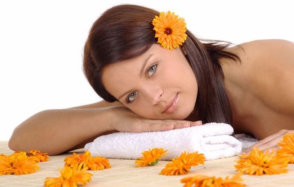 Gesichtsbehandlung mit Aloe Vera Lausanne (45 Min.)