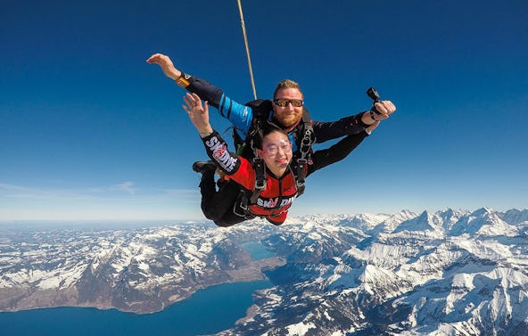 Flugzeug Fallschirmsprung Interlaken-Reichenbach