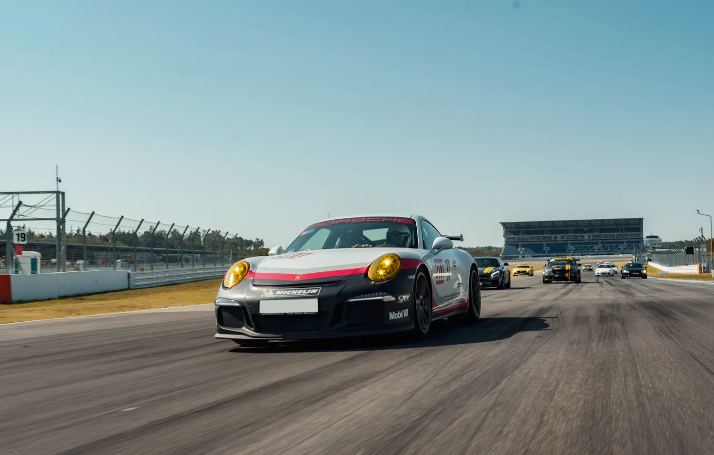 Porsche 911 GT3 Oschersleben (4 Rdn.) - 2