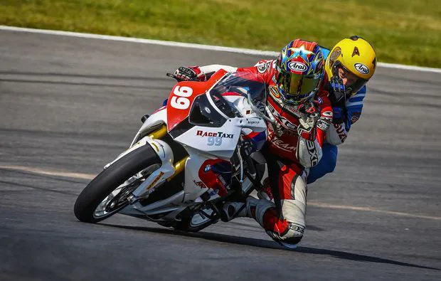 Motorrad-Renntaxi Sachsenring Oberlungwitz (BMW S1000 RR - 2 Rdn) - 5
