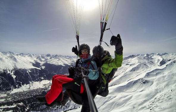 Gleitschirm Thermikflug Klosters