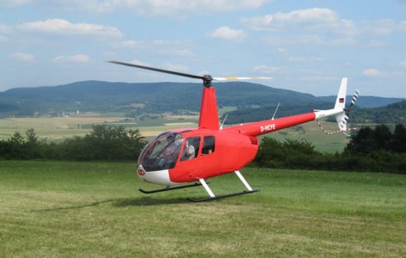 Romantik-Hubschrauber-Rundflug Burbach für 2 (30 Min.)