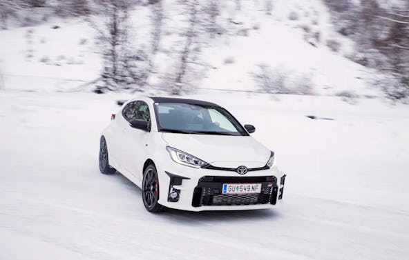 Winter Drift Training im Toyota GR Yaris Goldeck