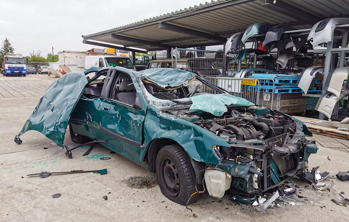 Auto zertrümmern Krostitz - 4