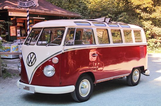 Stadtrundfahrt im VW Bulli durch München