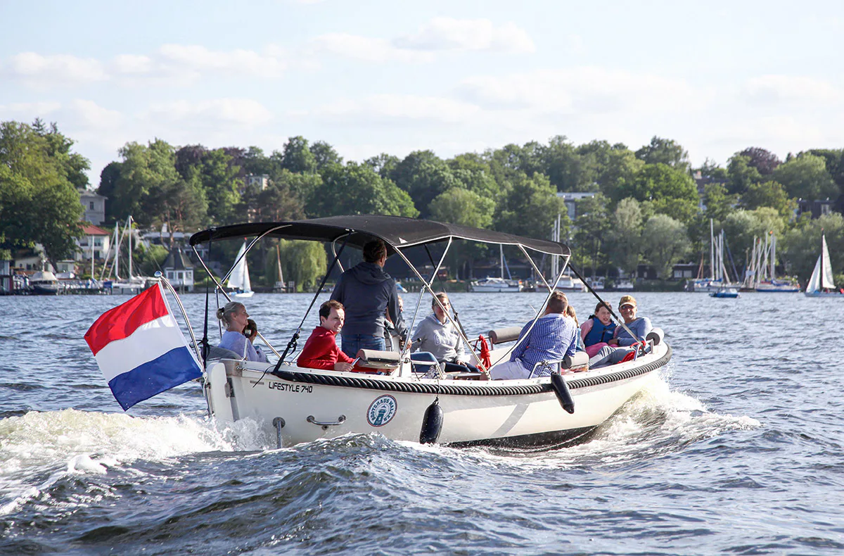30 ps Motorboot mieten Berlin - 1