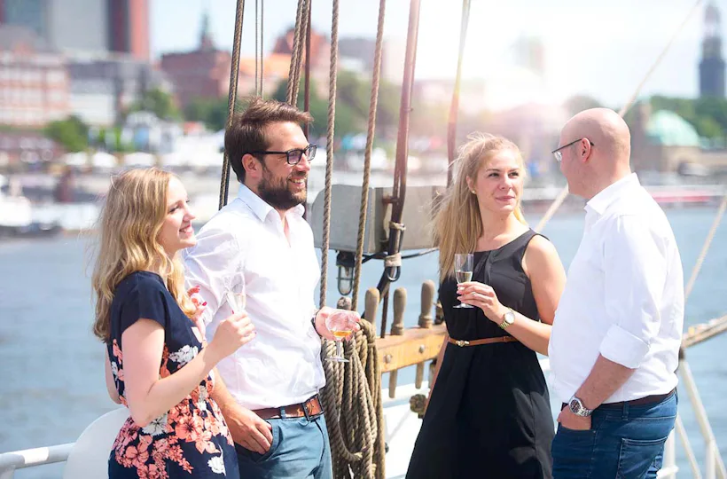 Barbecue unter Segeln Hamburg Elbe