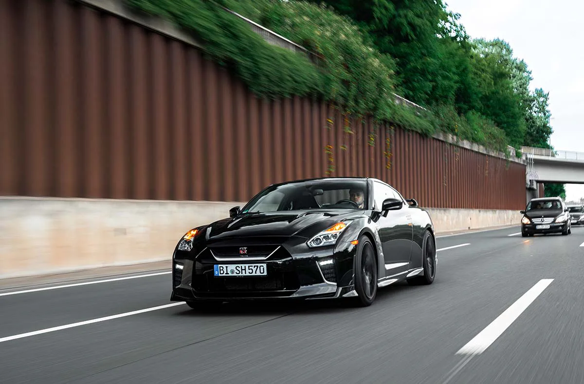 Nissan GTR R35 mieten Bielefeld (1 Std.) - 6