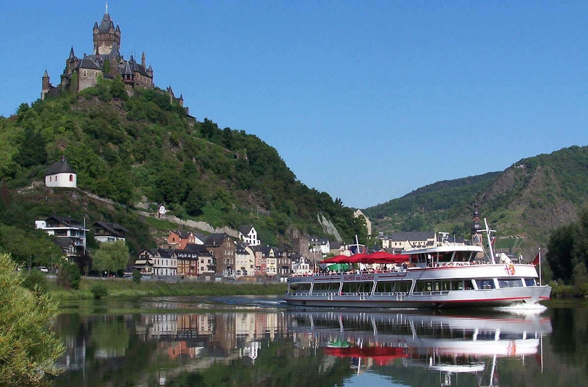 Weinausflug und Schifffahrt auf der Mosel Bernkastel