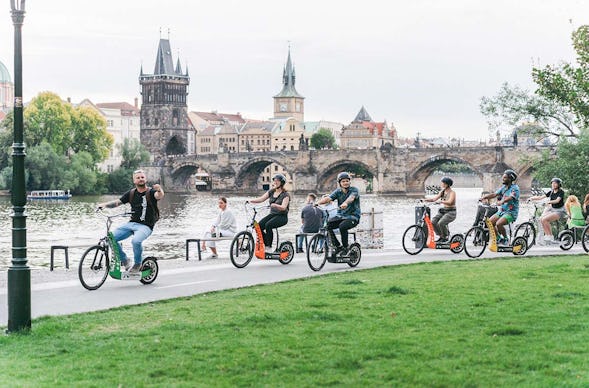 Sightseeing mit dem E-Scooter in Prag