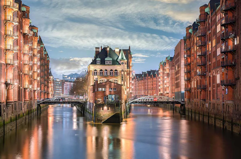 Städtetrip Hamburg mit abendlicher Hafenrundfahrt für 2