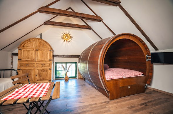 Übernachtung im Weinfass für 6 Grub an der March