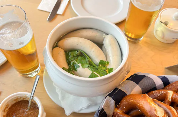 Weißwurstfrühstück auf der Zille Regensburg (Mo-Fr)